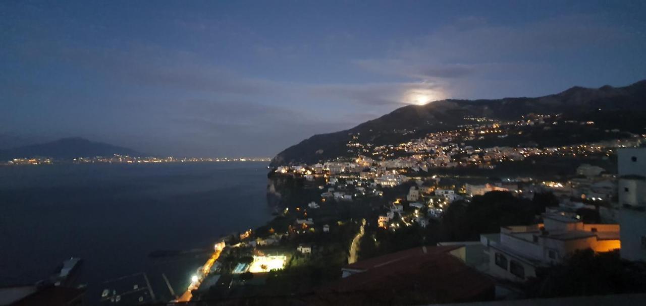Апартаменти Dimora Del Conte Sorrento Coast Seaview Віко-Екуенсе Екстер'єр фото