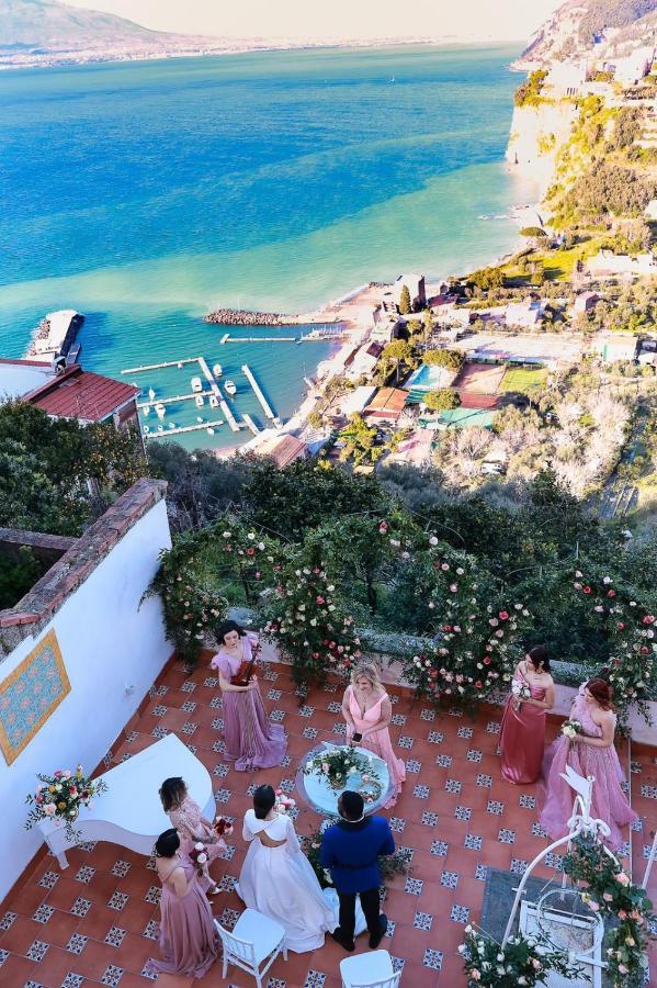 Апартаменти Dimora Del Conte Sorrento Coast Seaview Віко-Екуенсе Екстер'єр фото