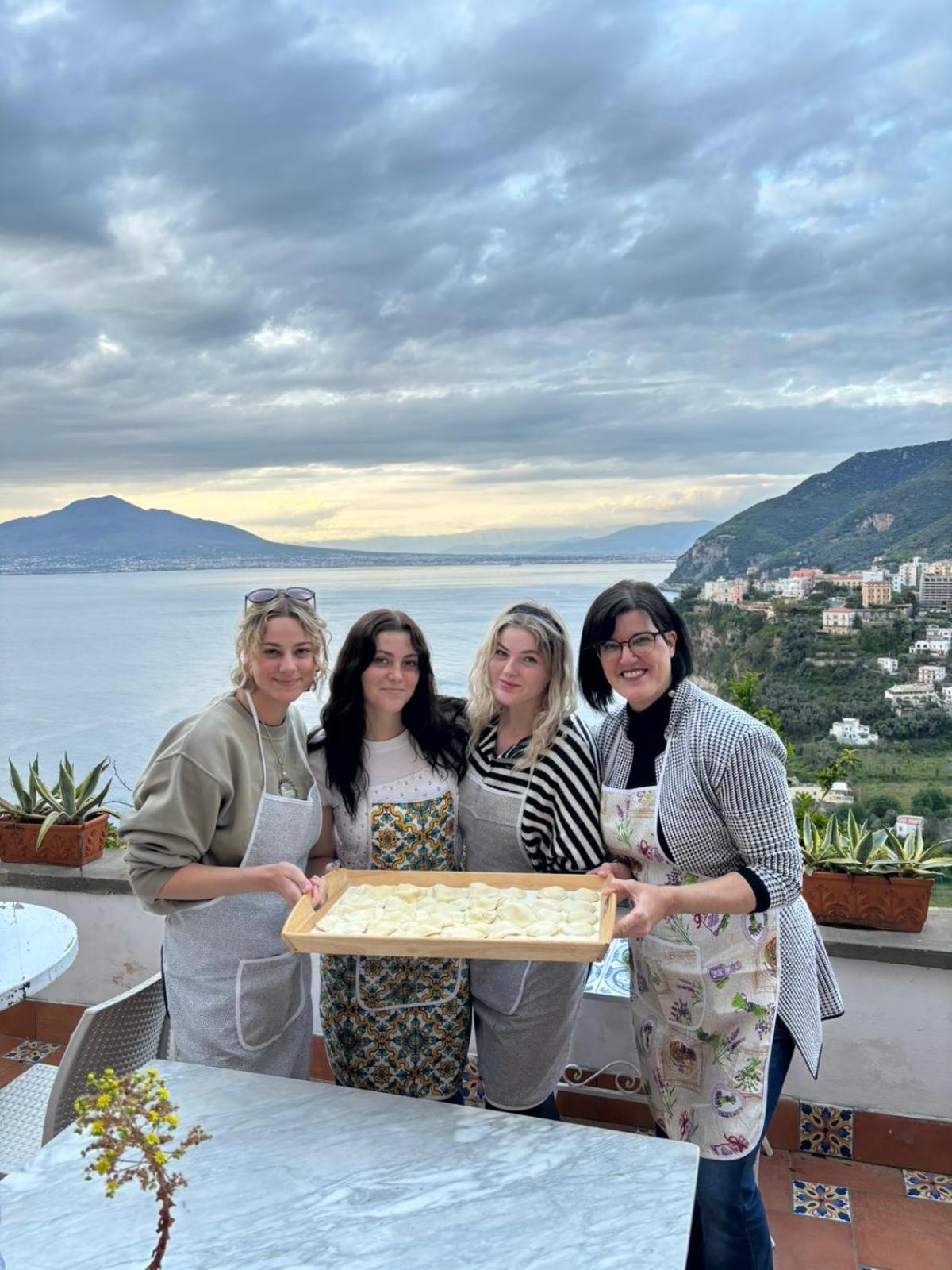Апартаменти Dimora Del Conte Sorrento Coast Seaview Віко-Екуенсе Екстер'єр фото