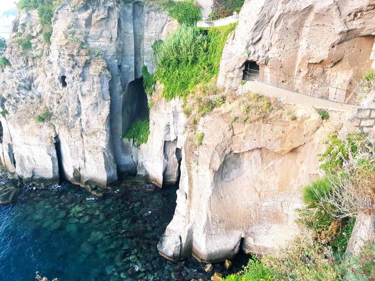 Апартаменти Dimora Del Conte Sorrento Coast Seaview Віко-Екуенсе Екстер'єр фото